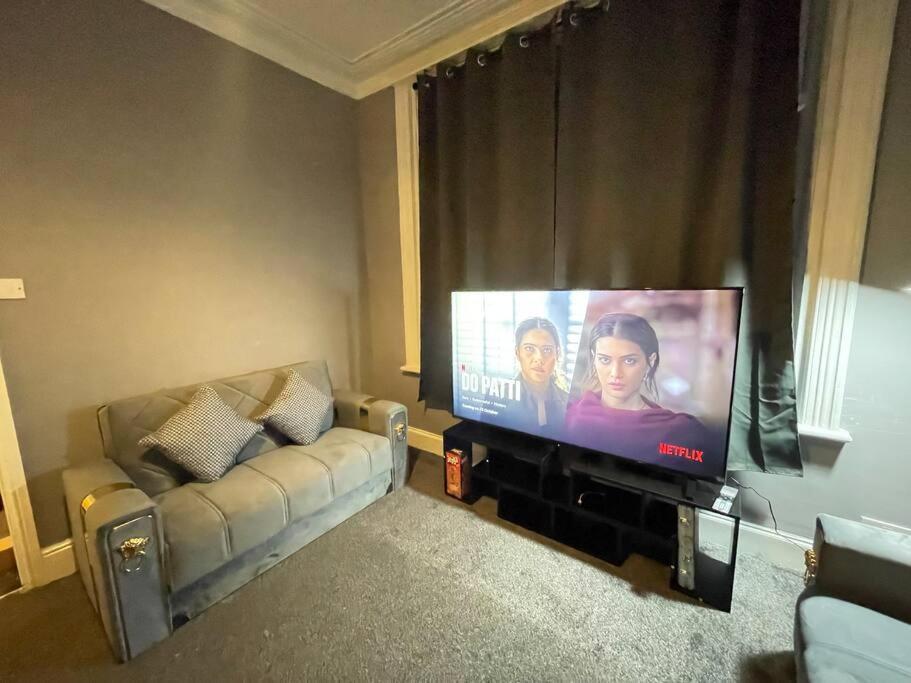 30 Percent Off Weekly Stays - 6 Bedroom House - 11 Beds Blackpool Dış mekan fotoğraf
