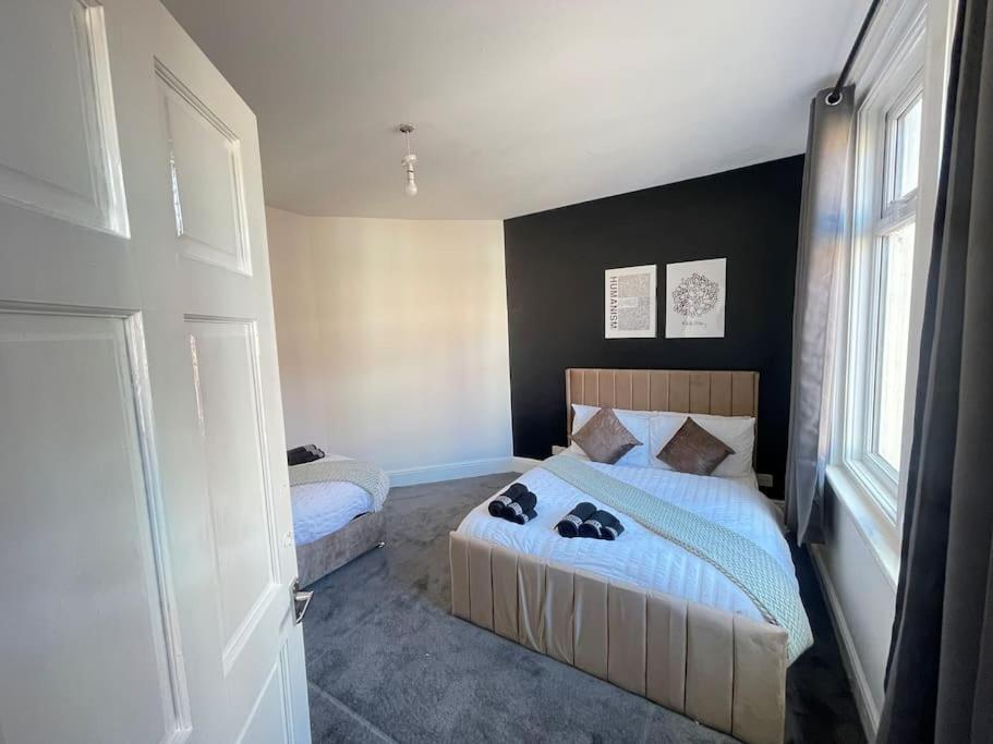 30 Percent Off Weekly Stays - 6 Bedroom House - 11 Beds Blackpool Dış mekan fotoğraf