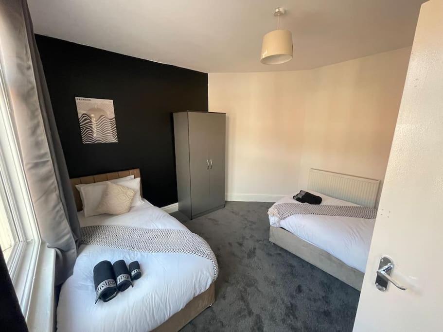 30 Percent Off Weekly Stays - 6 Bedroom House - 11 Beds Blackpool Dış mekan fotoğraf