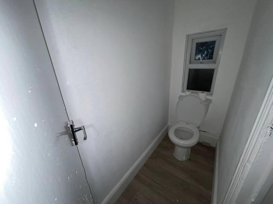 30 Percent Off Weekly Stays - 6 Bedroom House - 11 Beds Blackpool Dış mekan fotoğraf