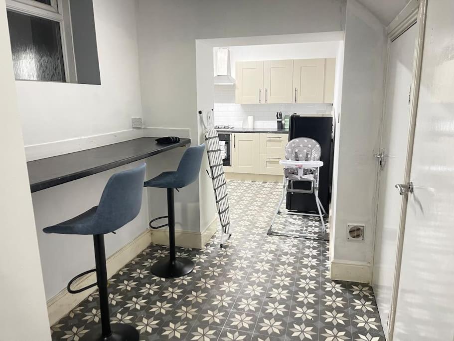 30 Percent Off Weekly Stays - 6 Bedroom House - 11 Beds Blackpool Dış mekan fotoğraf