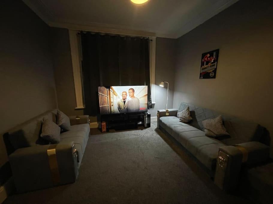 30 Percent Off Weekly Stays - 6 Bedroom House - 11 Beds Blackpool Dış mekan fotoğraf